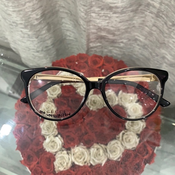 Gucci Accessories - Gucci glasses. Get 10% off
